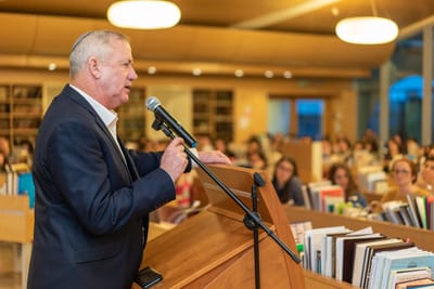 גנץ על מיעוט נשים ברשימתו: "קמה במהירות"