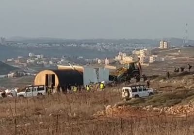בנט בביטחון: כוחות גדולים הרסו בתים בישוב יצהר
