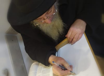 "ההוראה שמפיצים בשמי בקהילת הרב טל- שקר"