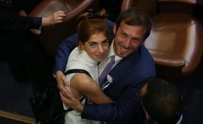מזל טוב! השחקנית והח"כ חובקים בת בכורה