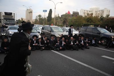הפגנת הפלג הירושלמי בבני ברק
