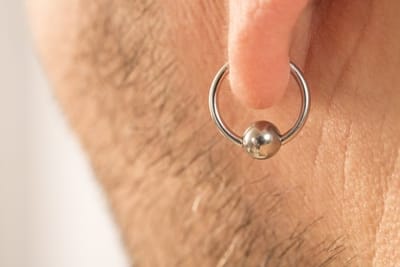 פרשת משפטים: למה דווקא אוזן ומזוזה?