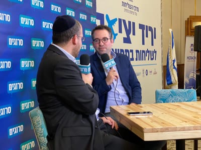 חגי אורן על 'הפנים היפות': "זה התפקיד של פרסומאי"