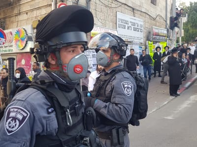 עימות בשכונת מאה שערים בעת אכיפת צו הקורונה