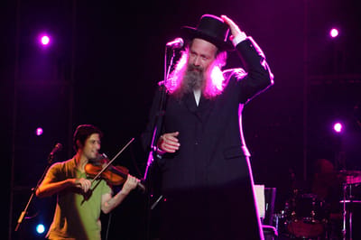 'המשקפיים של נויפלד' ושולי רנד: "התרת חלומות"