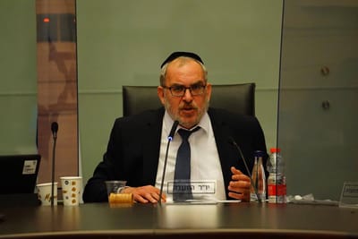 ח"כ אשר: "ימינה מבזה את מורשתו של הרב קוק"