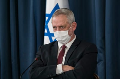 קורונה: ראש הממשלה החליפי בני גנץ נכנס לבידוד