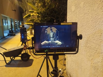 מפתיע: העיתונאי הסרוג שלוהק לסרט בינלאומי