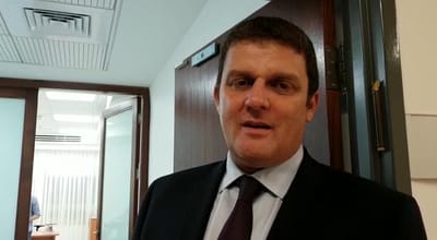 הח"כ החדש נתפס בכנסת: "נקווה לעשות דברים טובים"