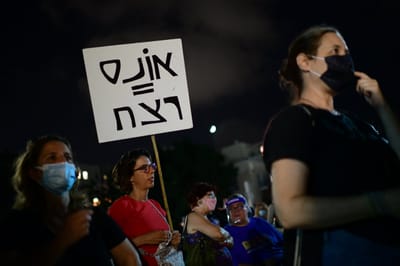 האונס באילת: אף אחד מהחשודים לא עזר לנערה