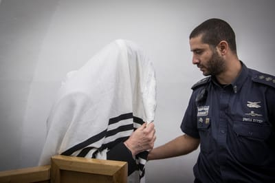 העליון נגד ה'רב' מבני ברק: פגע בערכים דתיים