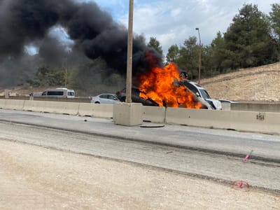 תאונת שרשרת בכביש 6; הרכבים התחילו לבעור