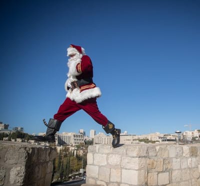 אל תצאו לחגוג: יש לנו מספיק חגים משלנו