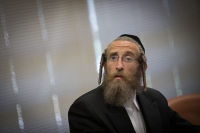 ח"כ טסלר נגד תוקפי רבנים שקראו לפתוח תלמודי תורה