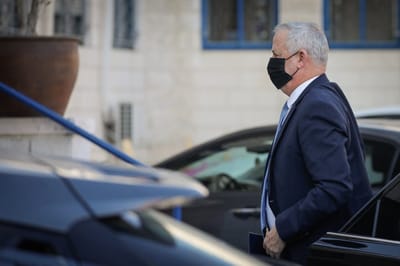 מאפס למאה: איך מחנה שלם השליך את גנץ מאחור
