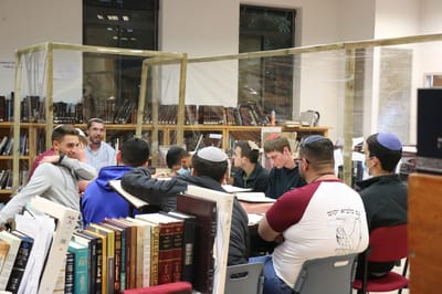 מכינה לחיים עצמם: עצמונה מתרחבת גם לשנים שאחרי המכינה