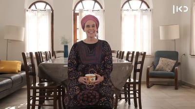 צפו: האמא הסרוגה שגרה ברובע המוסלמי