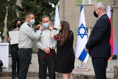 כבוד למגזר: האלוף הסרוג קיבל דרגות
