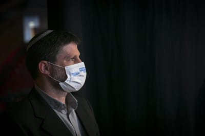 בציונות הדתית תוקפים: "בנט בהיבריס חסר אחריות"