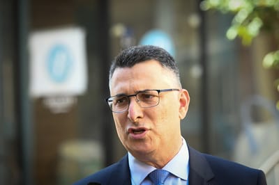 ההצעה שתוגש לגדעון סער תמורת כניסה לממשלה
