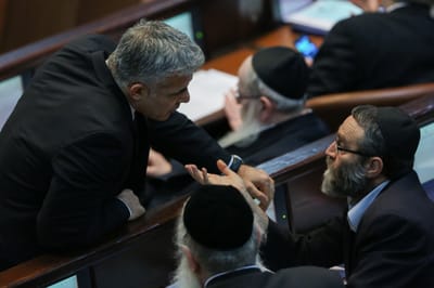 לא מחויבים לנתניהו: גפני ייפגש מחר עם לפיד