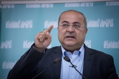 'אני מסרב לענות': עימות בין ינון מגל לאחמד טיבי. האזינו