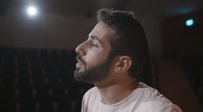 בעקבות הגיור של אשתו: אביחי הולנדר בשיר חדש