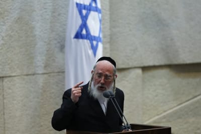 צפו; החרדים נגד מינוי קריב: "חזיר שפושט טלפיים"