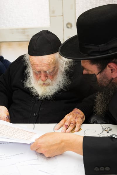 הרב קנייבסקי מורה על קבלת החיסון השלישי