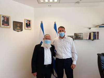 השר כהנא והרב לבנון