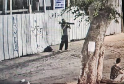 הומלס בת"א איים על חנות עם טיל לאו