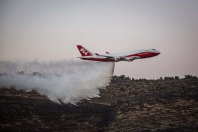 מדינה ראשונה הודיעה: "נשלח סיוע לאיראן לכיבוי השריפה בנמל"