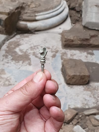 ממצאים מרתקים בחפירת בית הכנסת העתיק בוילנה