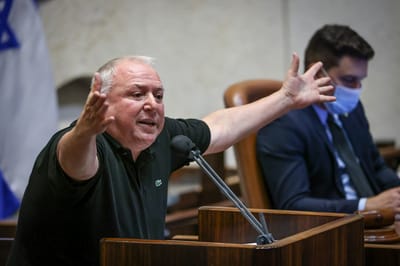 אמסלם: "להצטער? הפסקתי להיות מתחסד"