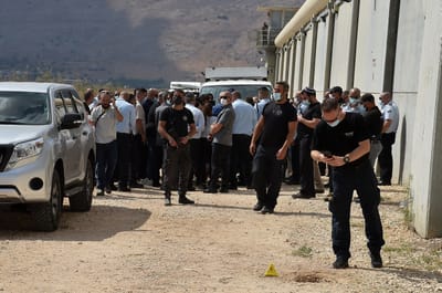 המצוד נמשך: נעצרו קרובי משפחה של שני המחבלים