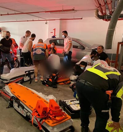 תאונה קטלנית בחולון: 2 הרוגים ופצוע ברכב