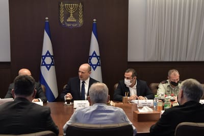 בנט: "הוסר סופית איום הבחירות"