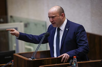 בנט תקף: "לא יכולתי שלא לגחך"