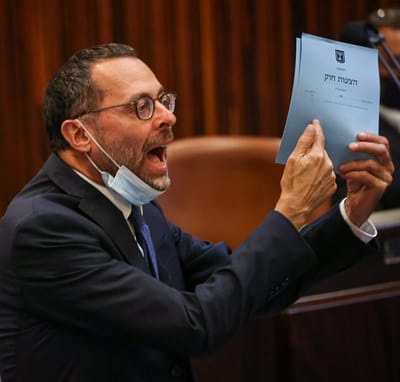 דיוני התקציב: אלו ספרים הביאו הח"כים למליאה?