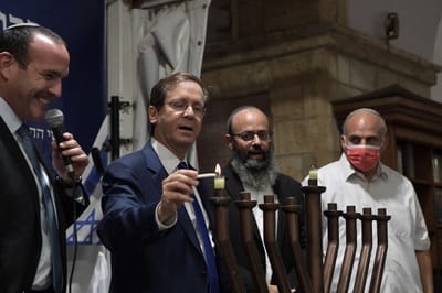 הרצוג במערת המכפלה