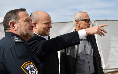 בנט בדרום: "אנחנו עוברים מהגנה להתקפה"