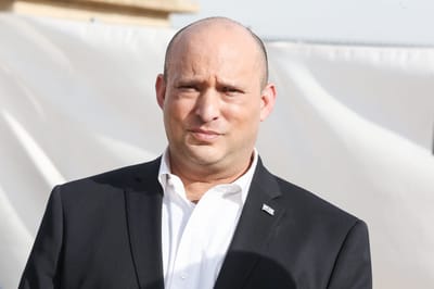 התנועה לאיכות השלטון נגד בנט: פוגע בקופה הציבורית