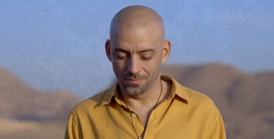 עידן רייכל מוציא גרסת פסנתר ללהיט החדש
