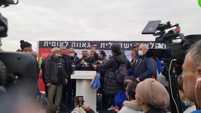 תהיה פשרה? ביטון מתווך בין החקלאים לשר החקלאות