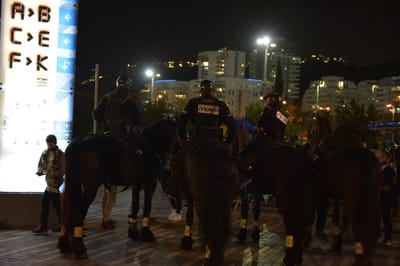 מעצרים בדרבי: רימוני עשן צה"ליים, זיקוקים ואבוקה