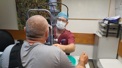 רסיס הוצא מעינו של לוחם ימ"ס שנפצע בפיגוע בחדרה