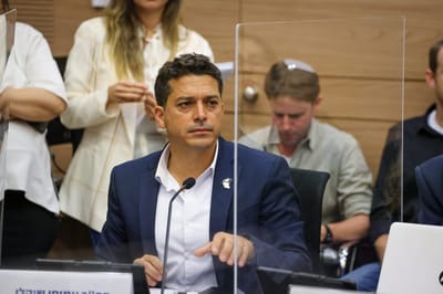 שיקלי יעתור מחר למחוזי נגד ההכרזה עליו כפורש
