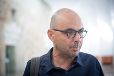 הרים ידיים? העצה של אלדד יניב לנפתלי בנט