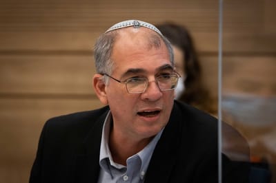 "שקד צריכה את הבית היהודי, יועז לא שם". ניר אורבך