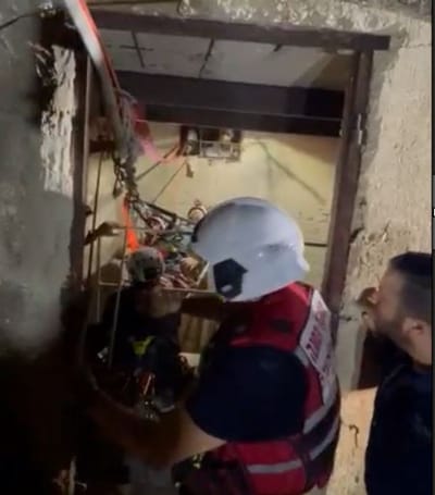 אב ובתו נפלו לבור של 15 מטר; אח בן ה-5 קרא לעזרה